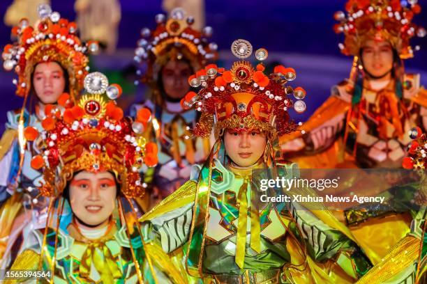 Bian Linkan 84 Bian Lian Stock Photos, High-Res Pictures, and Images - Getty Images
