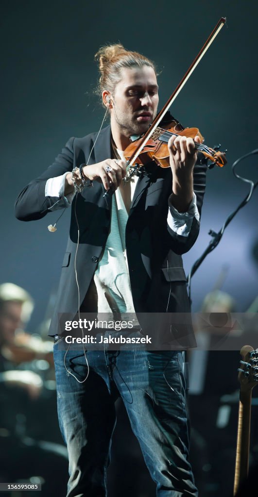German American Violinist David Garrett Performs Live During A News german-american-violinist-david-garrett-performs-live-during-a-news