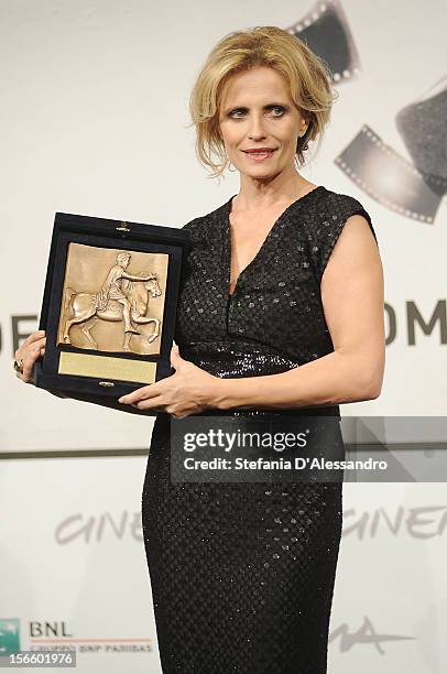 Isabella Ferrari attends Award Winners Photocall on November 17, 2012 in Rome, Italy.