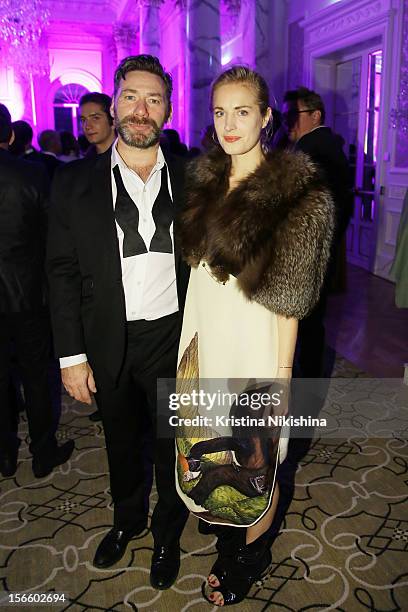 Mat Collishaw and Polly Morgan arrive at the launch of the Four Seasons Hotel, Baku on November 17, 2012 in Baku, Azerbaijan.