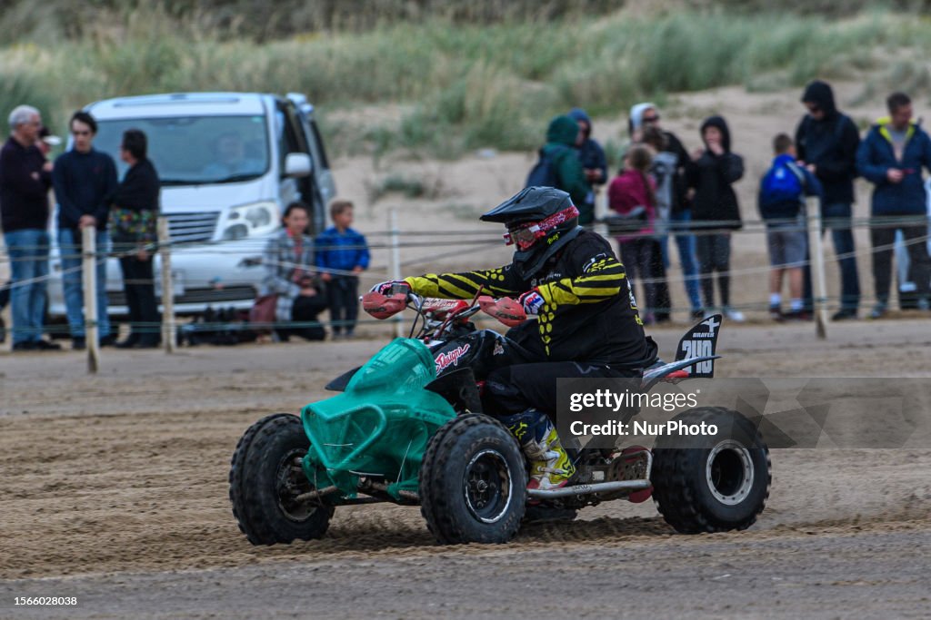 Sand Racing Kite Dan Bray in action during the Fylde ACU British Sand Racing Masters ...