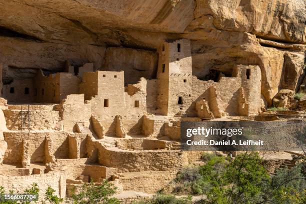 cliff palace at mesa verde national park - ruinas de anasazi fotografías e imágenes de stock