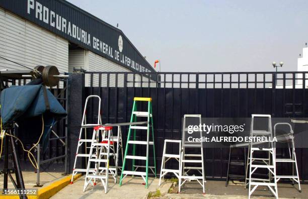 Different size ladders remain outside of a hanger in Mexico City, since this morning 20 December 2002, in anticipation of the arrival of Mexican...