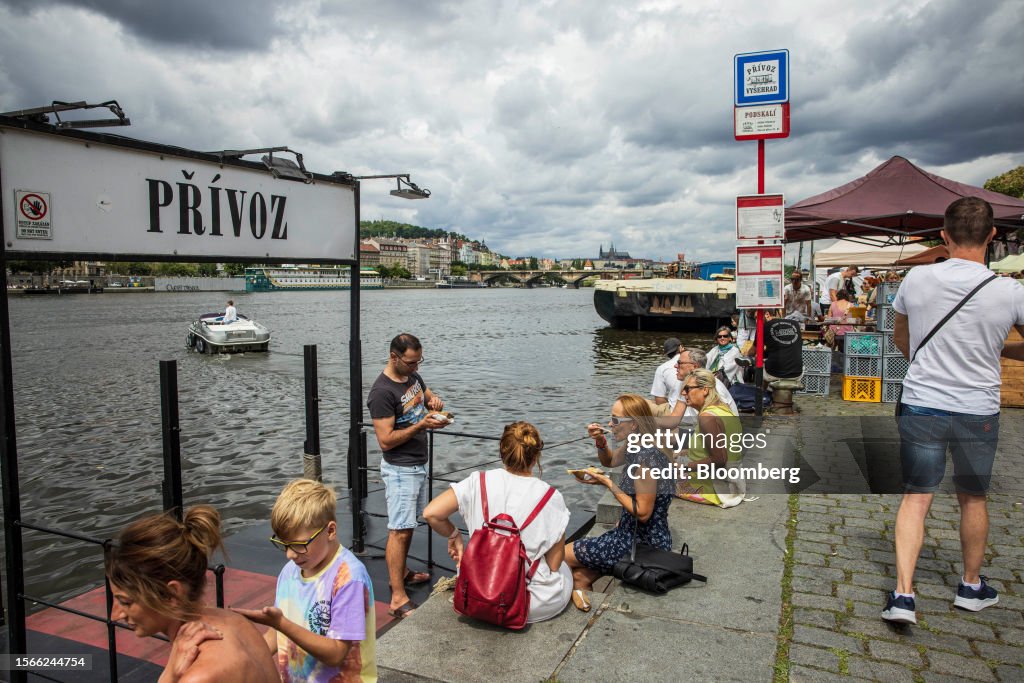 Czech Economy as Growth Stuck Near Zero