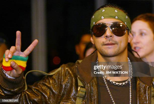 Sean Paul arrives at the MTV Europe Music Awards 06 November, 2003 in Edinburgh, Scotland. Sean Paul won in the "Best New Act" catagory. AFP...