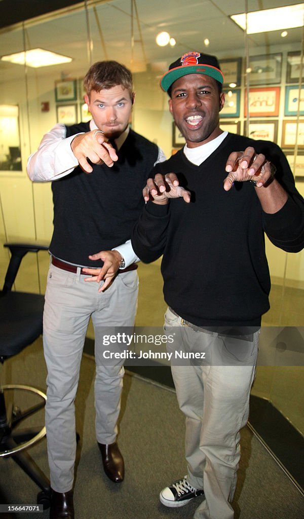 Kellan Lutz, Penn Jillette, Mellanie Monroe & Jordin Sparks Invade "The Whoolywood Shuffle"
