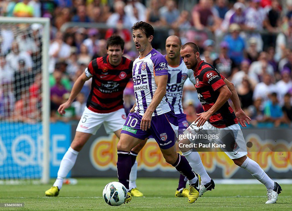 A-League Rd 7 - Perth v Western Sydney