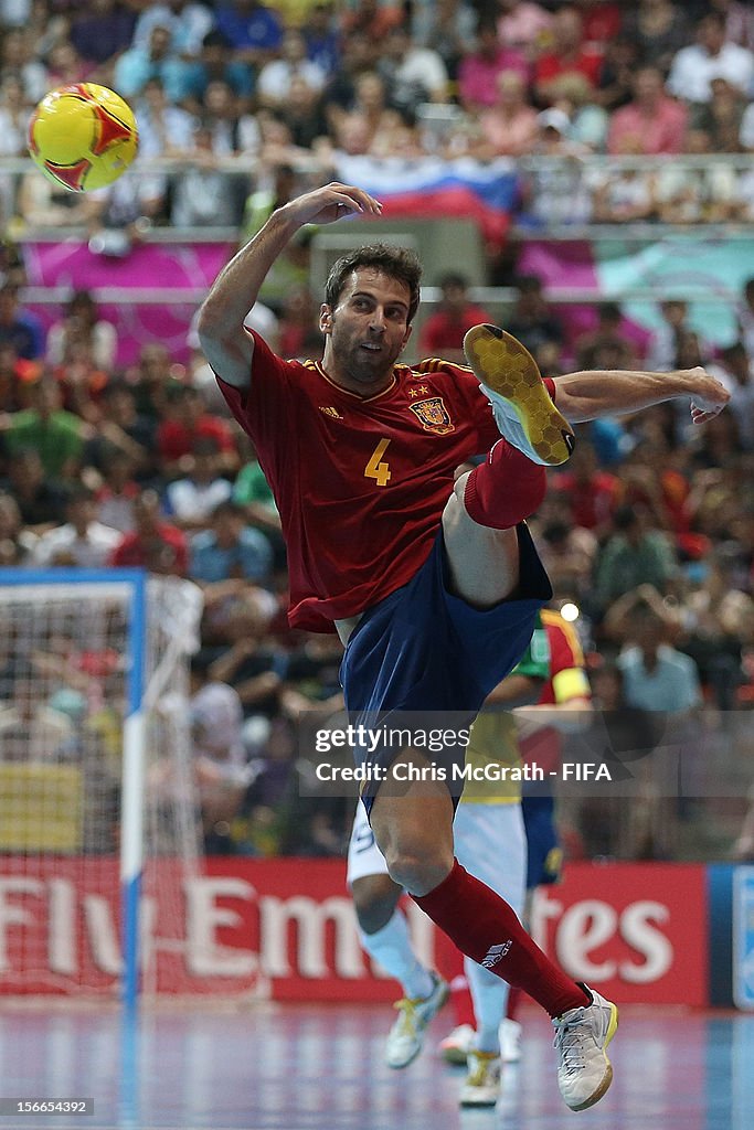 Spain v Brazil: FIFA Futsal World Cup Thailand 2012 Final