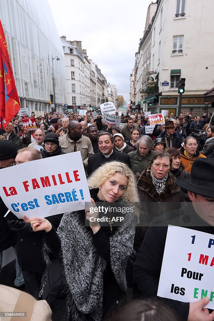 FRANCE-HOMOSEXUALITY-WEDDING-RIGHTS-DEMO