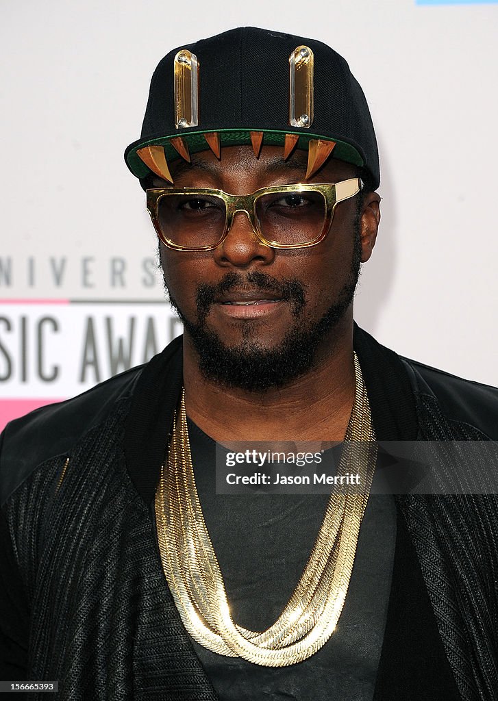 The 40th American Music Awards - Arrivals