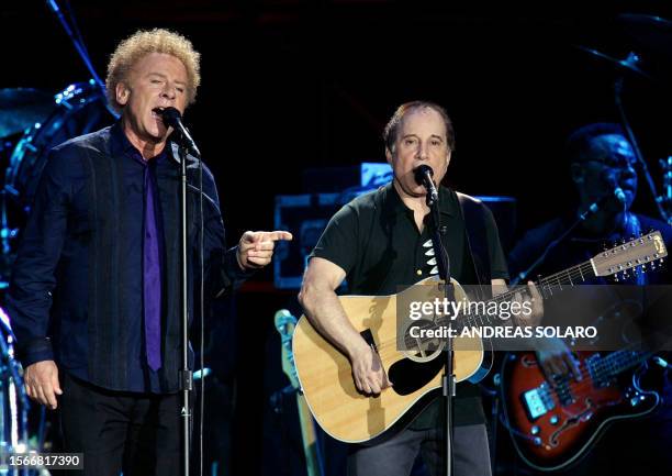Garfunkel Simon And Garfunkel Photos and Premium High Res Pictures - Getty Images