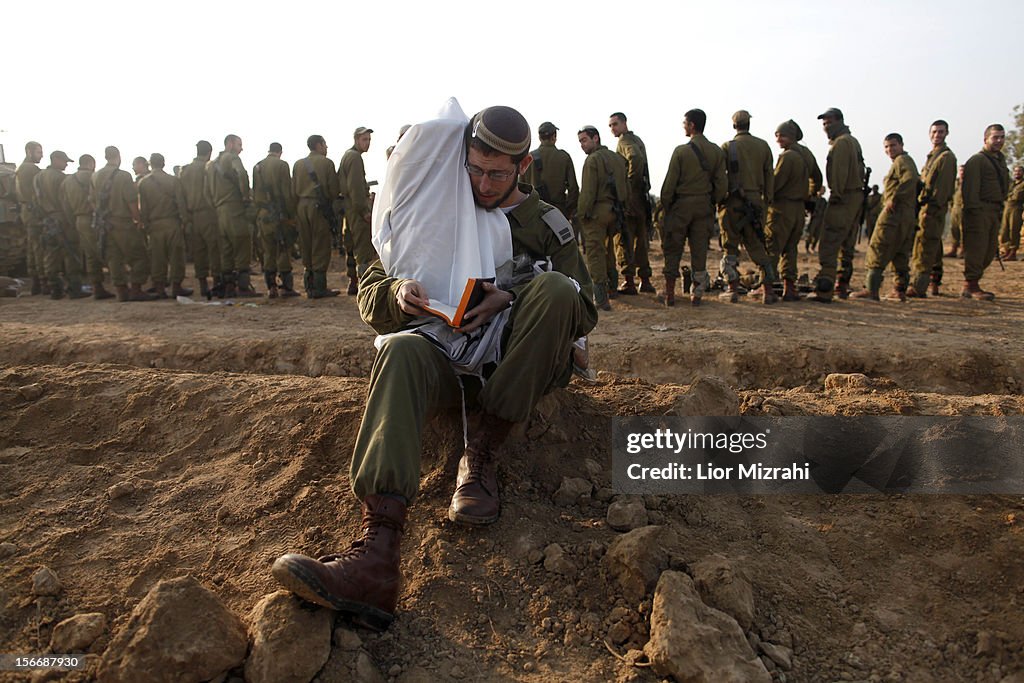 Israeli Troops Continue To Gather On Border As UN Call For Truce