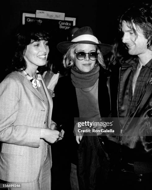 Musician Ronee Blakley, actress Season Hubley and guest attend the screening of "Renaldo and Clara" on January 24, 1978 at the Regent Theater in...