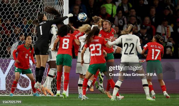 Mrabet Yasmin Mrabet Photos and Premium High Res Pictures - Getty Images