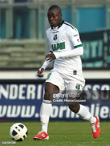 Yussif Chibsah of US Sassuolo in action during the Serie B match between Brescia Calcio and US Sassuolo at Mario Rigamonti Stadium on November 18,...