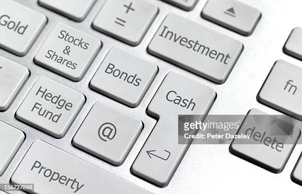 online investment keyboard - hedge fund stock pictures, royalty-free photos & images