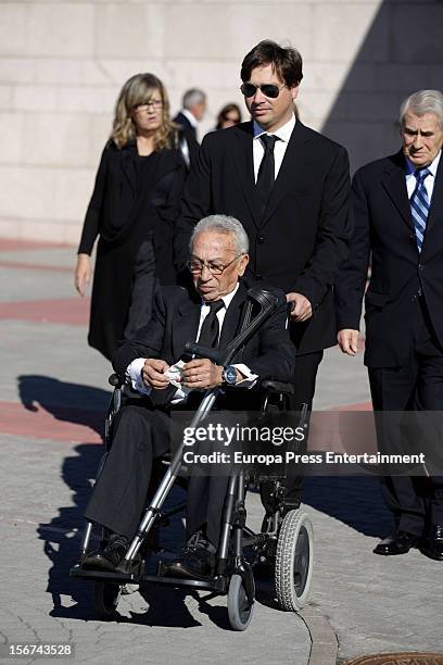 Relatives and friends attend the funeral for Emilio Aragon, known as 'Miliki' on November 19, 2012 in Madrid, Spain. The famous clown, who died at...