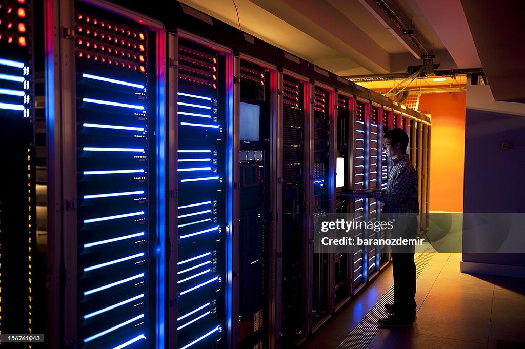 IT Engineer in Action Configuring Servers