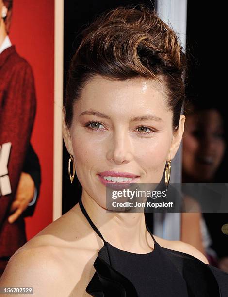 Actress Jessica Biel arrives at the Los Angeles Premiere "Hitchcock" at AMPAS Samuel Goldwyn Theater on November 20, 2012 in Beverly Hills,...