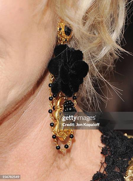 Actress Helen Mirren arrives at the Los Angeles Premiere "Hitchcock" at AMPAS Samuel Goldwyn Theater on November 20, 2012 in Beverly Hills,...