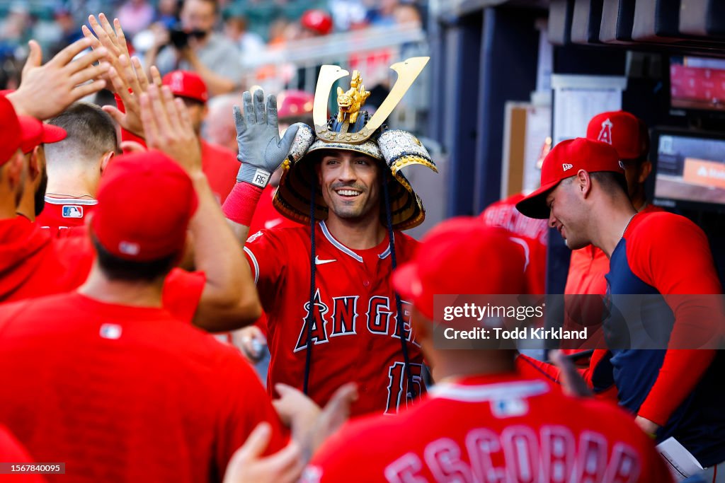 Los Angeles Angels v Atlanta Braves