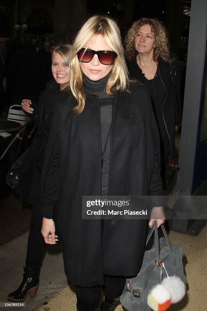 Kate Moss Sighthing In Paris - November 21, 2012