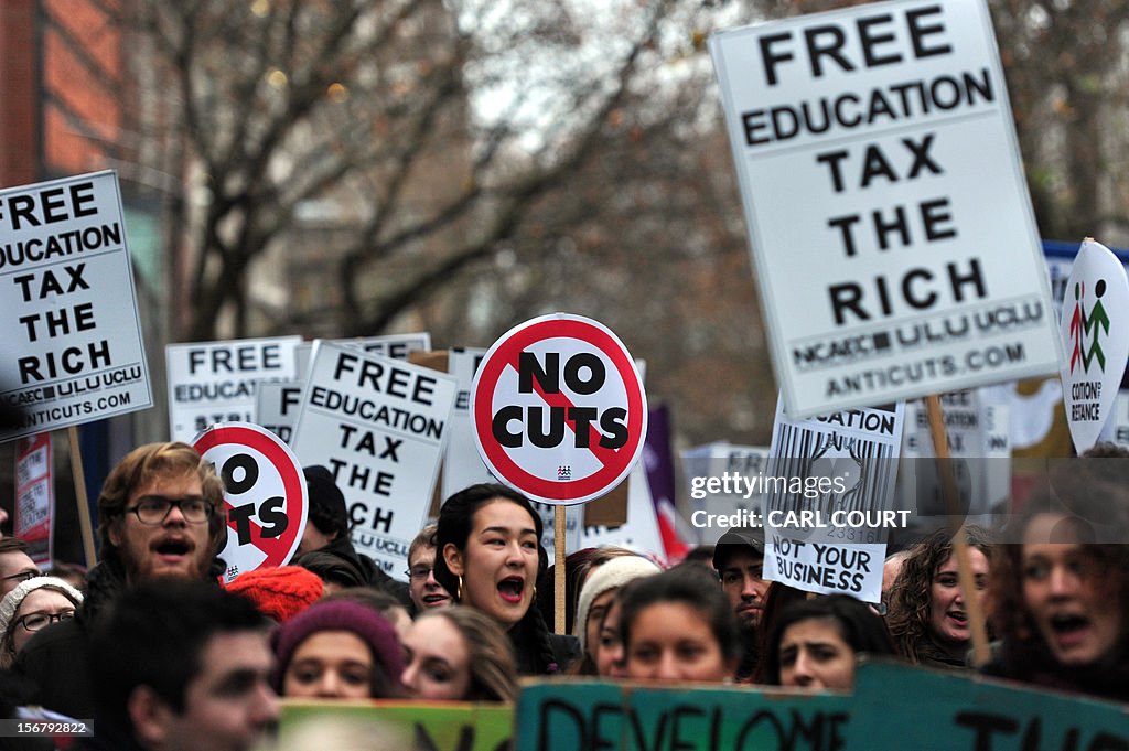 BRITAIN-EDUCATION-POLITICS-DEMO