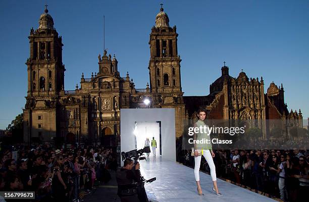 Model walks the runway during the Rock the Sidewalk Spring/Summer 2013 collection on November 16 in Mexico City, Mexico.