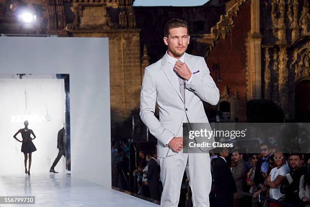 Model walks the runway during the Rock the Sidewalk Spring/Summer 2013 collection on November 16 in Mexico City, Mexico.