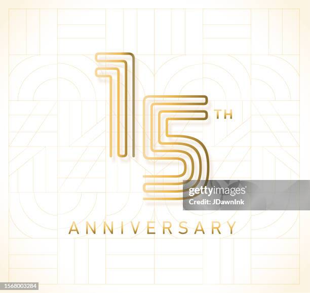 illustrazioni stock, clip art, cartoni animati e icone di tendenza di golden 15 year anniversary logo quadrato disegno tipografico geometrico - auguri di buon anniversario