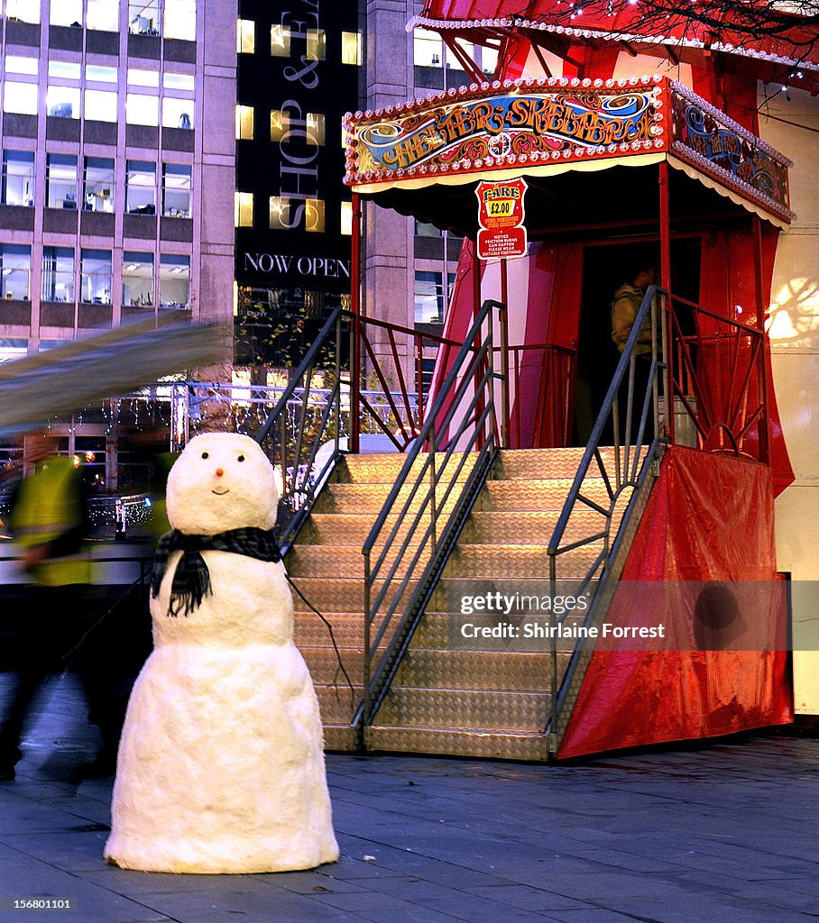 John Lewis Snowman Visits Manchester