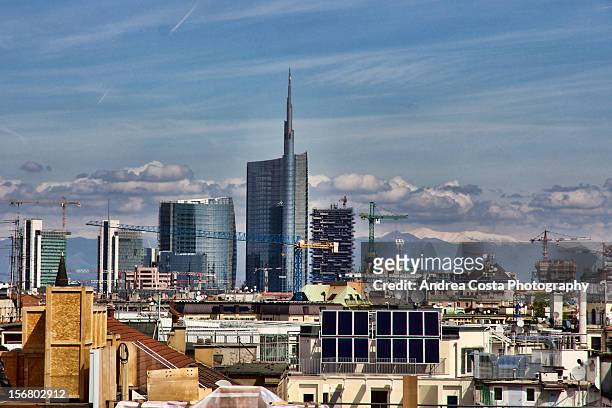 milano - work in progress - milan skyscraper stock pictures, royalty-free photos & images