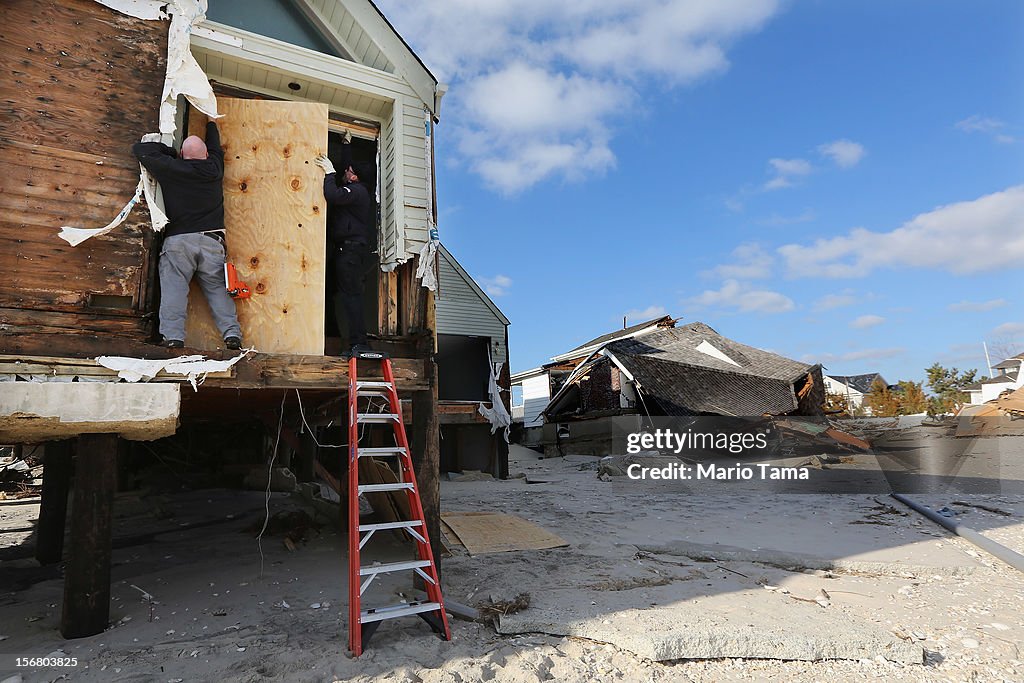 New York And New Jersey Continue To Deal With Aftermath Of Hurricane Sandy