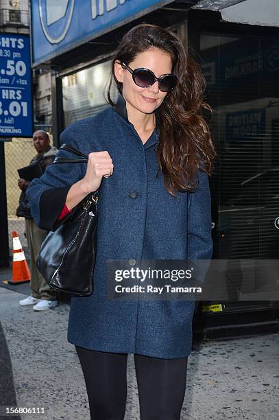 Actress Katie Holmes enters the "Dead Accounts" play at the Music Box Theater on November 21, 2012 in New York City.