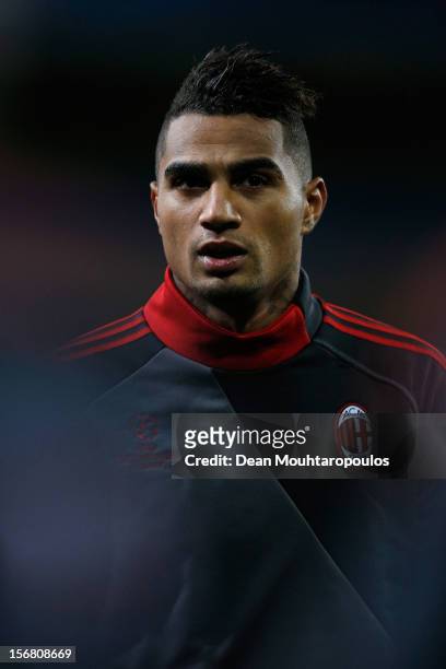 Kevin-Prince Boateng of AC Milan warms up prio to the UEFA Champions League Group C match between RSC Anderlecht and AC Milan at the Constant Vanden...