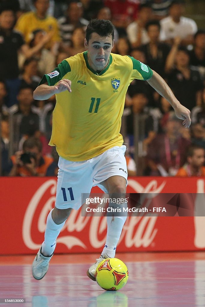 Spain v Brazil: FIFA Futsal World Cup Thailand 2012 Final