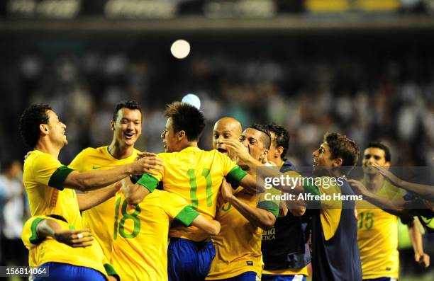 Neymar celebrates with his teammates at the end of the Superclasico de Las Américas between Argentina and Brazil at Bombonera Stadium on November...