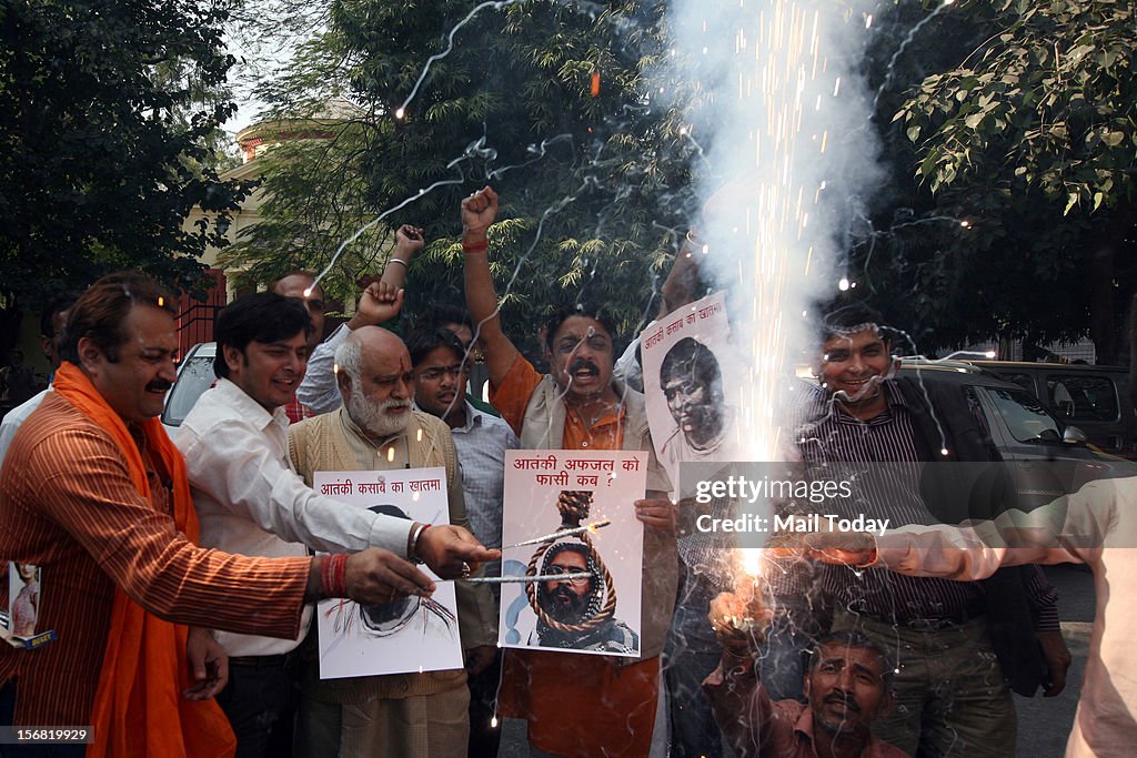 Bajrang Dal celebrates Kasab death