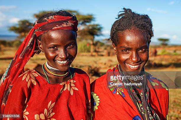 portrait of young girls from borana, ethiopia, africa - african tribal culture 個照片及圖片檔