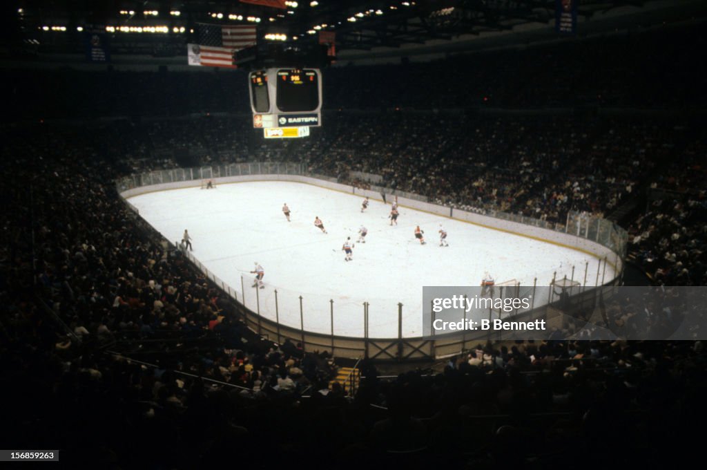 Philadelphia Flyers v New York Islanders