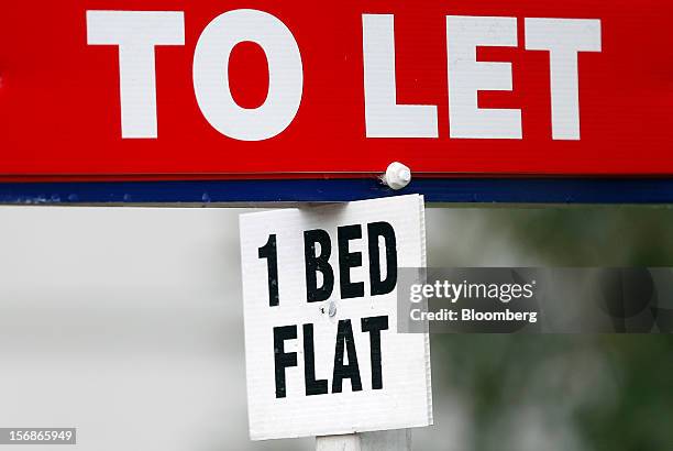 To Let Post To Let Board Photos and Premium High Res Pictures - Getty Images