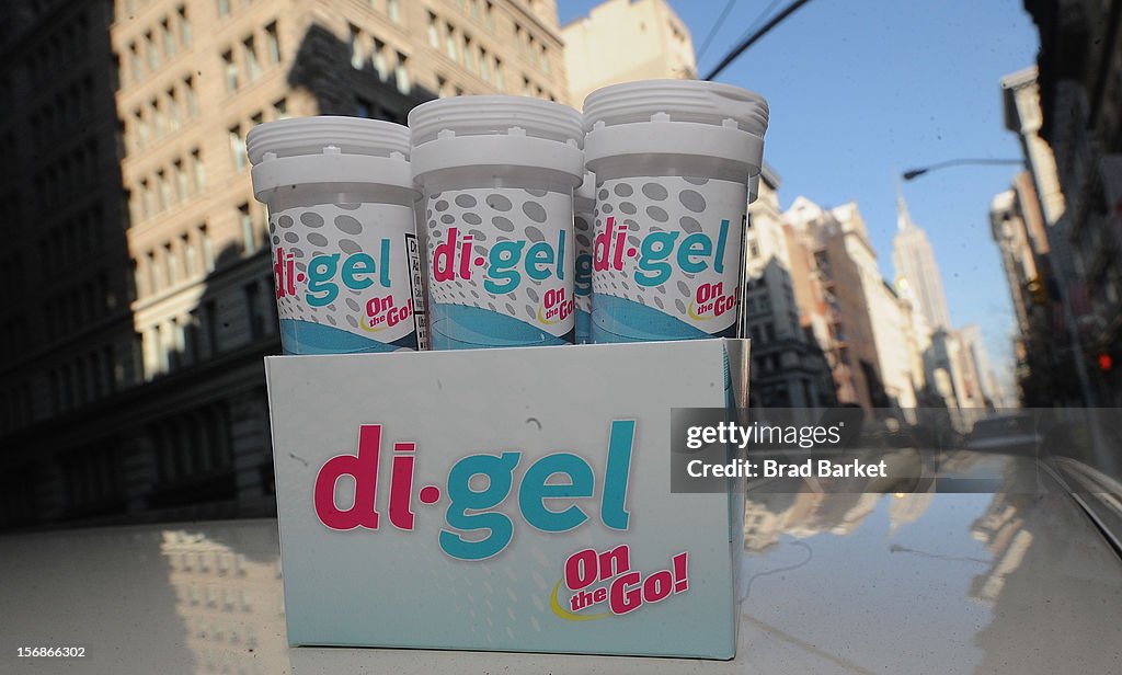 Di-gel Helps New Yorkers "Undo" Black Friday Shopping Troubles