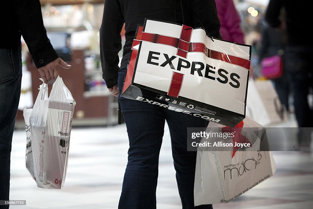 Holiday Shoppers Seek Out Deals On Black Friday