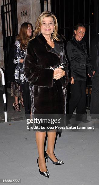 Cari Lapique arrives at Marie Claire Prix de la Moda Awards 2012 on November 22, 2012 in Madrid, Spain.