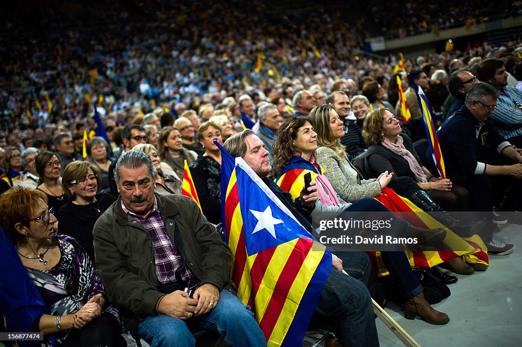 Artur Mas Attends Closing Rally Ahead Of Catalan Elections In Barcelona