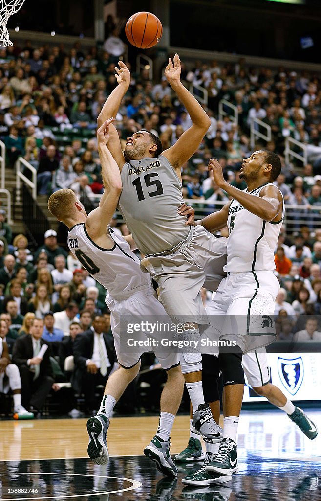 Oakland Golden Grizzlies v Michigan State Spartans