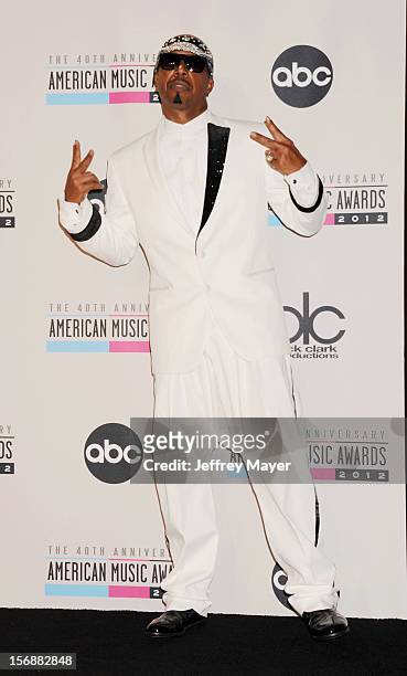 Hammer poses in the press room at the 40th Anniversary American Music Awards held at Nokia Theatre L.A. Live on November 18, 2012 in Los Angeles,...