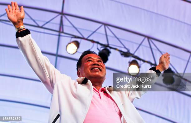 Gen Boonlert "Seh Ai" KaewprasitÊleader of Pitak Siam, takes the stage during a large anti government protest on November 24, 2012 in Bangkok,...