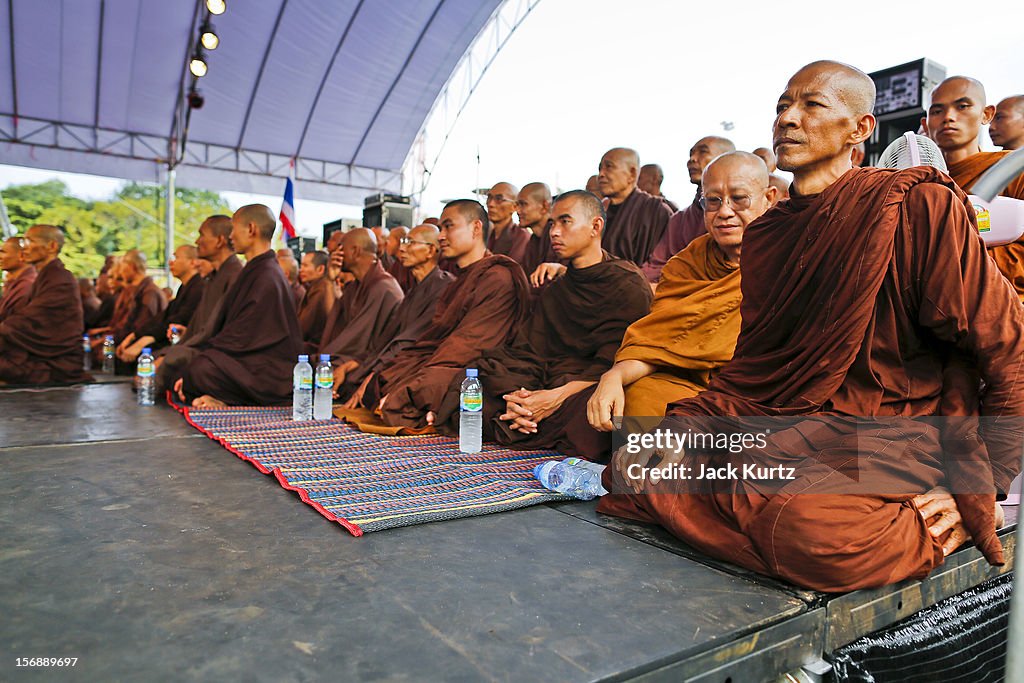 Thousands Attend Pitak Siam Rally In Bangkok