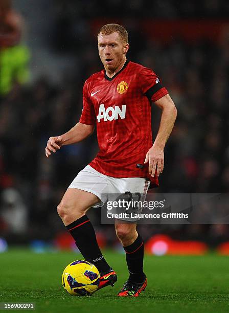 Paul Scholes of Manchester United in action during the Barclays Premier League match between Manchester United and Queens Park Rangers at Old...